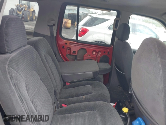 2002 Ford Explorer XLT with VIN 1FMZU73E12UA68584, listed as a IAAI auction lot 42797010 with 182,981 mi miles and . Bid and sale history available at DreamBid. Image 8.