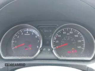 2016 Nissan Versa SV z VIN 3N1CN7AP1GL877776, wystawiony jako IAAI lot #42866019 z przebiegiem 165 678 mil mil oraz . Historia ofert i sprzedaży dostępna na DreamBid. Obrazek 7.
