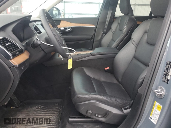 2023 Volvo XC90 Plus z VIN YV40621N9P1927309, wystawiony jako Copart lot #48553595 z przebiegiem 11 876 mil mil oraz Szkoda całkowita • Salvage title. Historia ofert i sprzedaży dostępna na DreamBid. Obrazek 7.