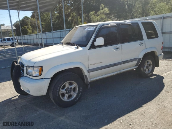 1999 Isuzu Trooper S with VIN JACDJ58X3X7917365, listed as a Copart auction lot 76065174 with 228,254 mi miles and Salvage Title. Bid and sale history available at carsss.com. Image 1.