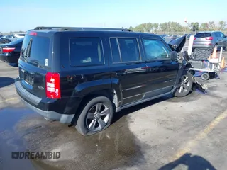 2017 Jeep Patriot Sport with VIN 1C4NJPBA6HD185760, listed as a IAAI auction lot 40723625 with 118,850 mi miles. Bid and sale history available at carsss.com. Image 4.