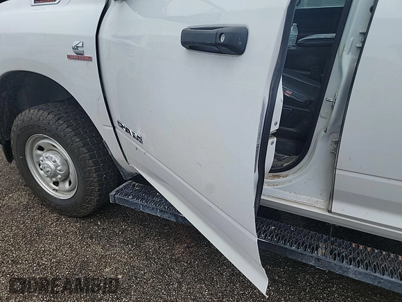 2022 Ram 2500 Tradesman with VIN 3C6UR5HL2NG200973, listed as a IAAI auction lot 42667239 with 146,940 mi miles and . Bid and sale history available at DreamBid. Image 1.