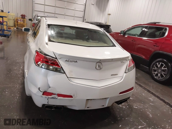 2010 Acura TL Technology z VIN 19UUA9F52AA002593, wystawiony jako IAAI lot #42033029 z przebiegiem 180 706 mil mil oraz . Historia ofert i sprzedaży dostępna na DreamBid. Obrazek 17.
