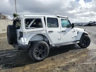 2023 Jeep Wrangler Sahara z VIN 1C4HJXEG5PW581632, wystawiony jako Copart lot #49170495 z przebiegiem 24 549 mil mil oraz Szkoda całkowita • Salvage title. Historia ofert i sprzedaży dostępna na DreamBid. Obrazek 3.