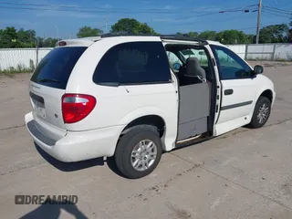 2005 Dodge Caravan SE z VIN 1D4GP24R85B272194, wystawiony jako IAAI lot #42555446 z przebiegiem 93 402 mil mil oraz . Historia ofert i sprzedaży dostępna na DreamBid. Obrazek 4.
