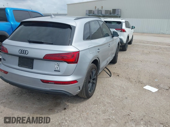 2021 Audi Q5 Premium Plus with VIN WA1BAAFY4M2065706, listed as a IAAI auction lot 42139445 with 39,646 mi miles and . Bid and sale history available at DreamBid. Image 4.