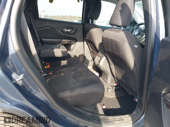 2019 Jeep Cherokee Latitude with VIN 1C4PJLCB2KD403788, listed as a IAAI auction lot 41934713 with 95,455 mi miles and . Bid and sale history available at DreamBid. Image 8.