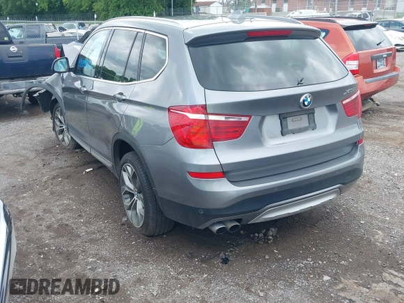 2015 BMW X3 xDrive28i z VIN 5UXWX9C53F0D61007, wystawiony jako IAAI lot #42299523 z przebiegiem 183 205 mil mil oraz . Historia ofert i sprzedaży dostępna na DreamBid. Obrazek 3.