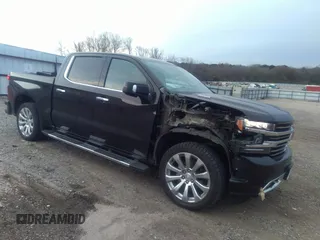 2020 Chevrolet Silverado 1500 High Country with VIN 3GCUYHET8LG273151, listed as a IAAI auction lot 41358870 with 121,265 mi miles. Bid and sale history available at carsss.com. Image 1.