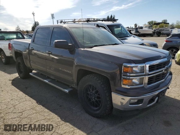 2015 Chevrolet Silverado 1500 LT with VIN 3GCUKREC9FG361511, listed as a Copart auction lot 53108195 with 139,157 mi miles and Salvage Title. Bid and sale history available at DreamBid. Image 4.