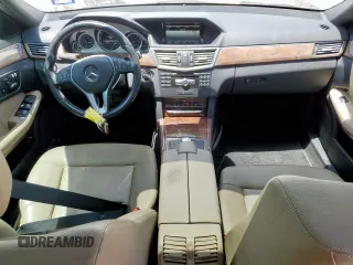 2013 Mercedes-Benz E 350 Luxury z VIN WDDHF5KB2DA682625, wystawiony jako Copart lot #63791535 z przebiegiem 73 381 mil mil oraz Szkoda całkowita • Salvage title. Historia ofert i sprzedaży dostępna na DreamBid. Obrazek 8.
