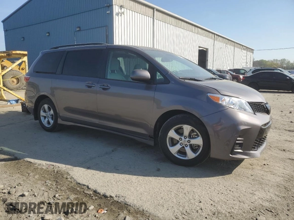 2019 Toyota Sienna LE Auto Access Seat with VIN 5TDKZ3DC3KS993465, listed as a Copart auction lot 54182655 with 702 mi miles and Clean title. Bid and sale history available at DreamBid. Image 4.