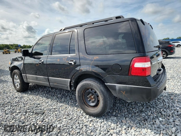 2011 Ford Expedition XL with VIN 1FMJU1G55BEF00267, listed as a Copart auction lot 61445035 with 228,536 mi miles and Salvage title. Bid and sale history available at DreamBid. Image 2.