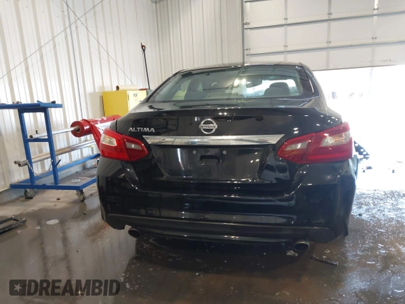2018 Nissan Altima 2.5 SR with VIN 1N4AL3AP5JC185905, listed as a IAAI auction lot 41899469 with 56,927 mi miles. Bid and sale history available at carsss.com. Image 16.