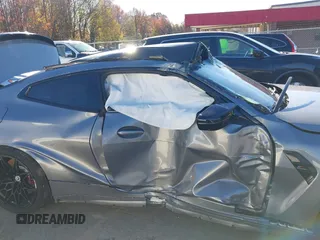 2023 BMW M4 Competition xDrive с VIN WBS43AZ01PCM48086, выставлен на аукционе IAAI как лот 40899240 с пробегом 9 597 миль миль и . История ставок и продаж доступна на DreamBid. Изображение 14.