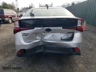 2022 Toyota Prius LE with VIN JTDL9MFU6N3037080, listed as a Copart auction lot 83860014 with 17,900 mi miles and Salvage Title. Bid and sale history available at carsss.com. Image 6.