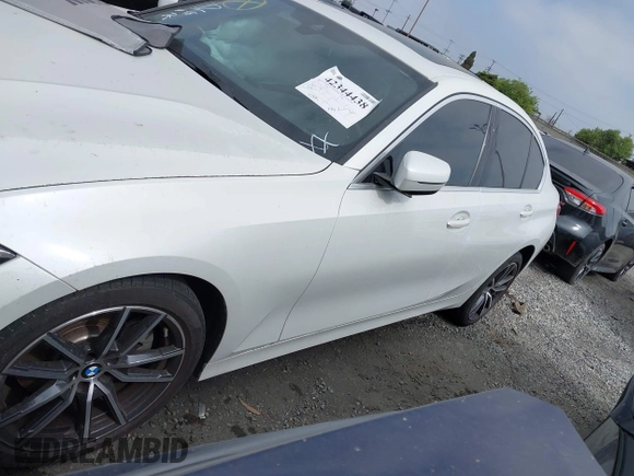 2019 BMW 3 Series 330i с VIN WBA5R1C56KFH28592, выставлен на аукционе IAAI как лот 42344438 с пробегом Не указан миль и . История ставок и продаж доступна на DreamBid. Изображение 14.