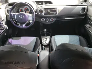 2012 Toyota Yaris L z VIN JTDKTUD3XCD528749, wystawiony jako Copart lot #56803205 z przebiegiem 140 024 mil mil oraz Szkoda całkowita • Salvage title. Historia ofert i sprzedaży dostępna na DreamBid. Obrazek 8.