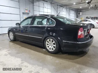 2003 Volkswagen Passat GLS with VIN WVWPD63B33P244885, listed as a Copart auction lot 41471955 with 147,198 mi miles and Salvage Title. Bid and sale history available at carsss.com. Image 2.