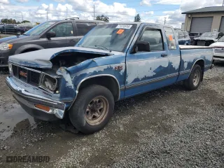 1990 GMC Sonoma with VIN 1GTCS19Z4L8502532, listed as a Copart auction lot 71074514 with 148,195 mi miles and Salvage Title. Bid and sale history available at carsss.com. Image 1.