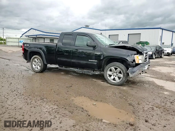2012 GMC Sierra 1500 SLT z VIN 1GTR2WE75CZ337757, wystawiony jako Copart lot #57753085 z przebiegiem 126 971 mil mil oraz Szkoda całkowita • Salvage title. Historia ofert i sprzedaży dostępna na DreamBid. Obrazek 14.