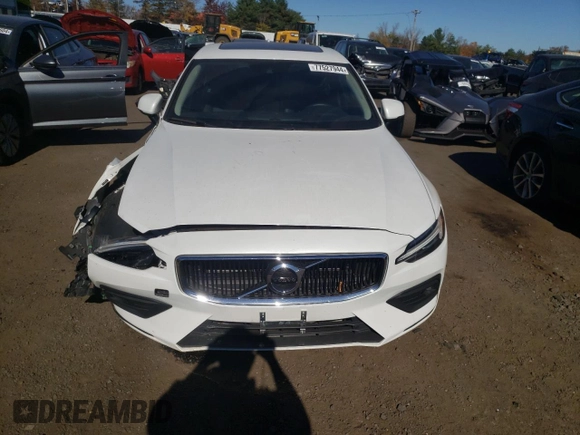 2021 Volvo S60 Momentum with VIN 7JRA22TK6MG102246, listed as a Copart auction lot 77527944 with 59,800 mi miles and Salvage Title. Bid and sale history available at carsss.com. Image 5.