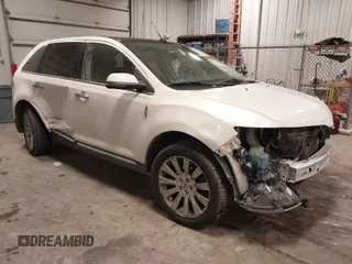 2015 Lincoln MKX z VIN 2LMDJ6JK3FBL25573, wystawiony jako IAAI lot #41423664 z przebiegiem 120 453 mil mil oraz . Historia ofert i sprzedaży dostępna na DreamBid. Obrazek 1.