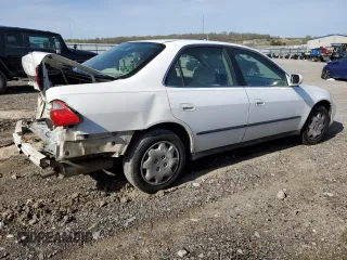 1999 Honda Accord LX с VIN 1HGCG5649XA022830, выставлен на аукционе Copart как лот 52702215 с пробегом Не указан миль и Списание • Salvage title. История ставок и продаж доступна на DreamBid. Изображение 3.