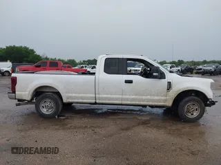 2017 Ford F-250 XLT z VIN 1FT7X2A65HEF11825, wystawiony jako IAAI lot #42193248 z przebiegiem 180 720 mil mil oraz . Historia ofert i sprzedaży dostępna na DreamBid. Obrazek 13.