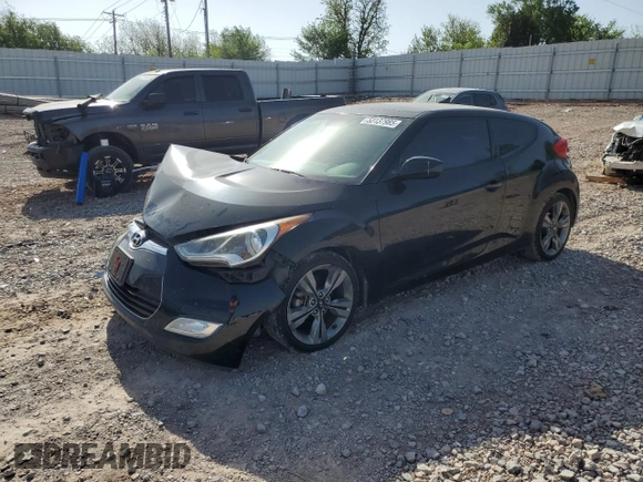 2016 Hyundai Veloster z VIN KMHTC6AD1GU293530, wystawiony jako Copart lot #53137985 z przebiegiem 151 003 mil mil oraz Szkody całkowita. Historia ofert i sprzedaży dostępna na DreamBid. Obrazek 1.