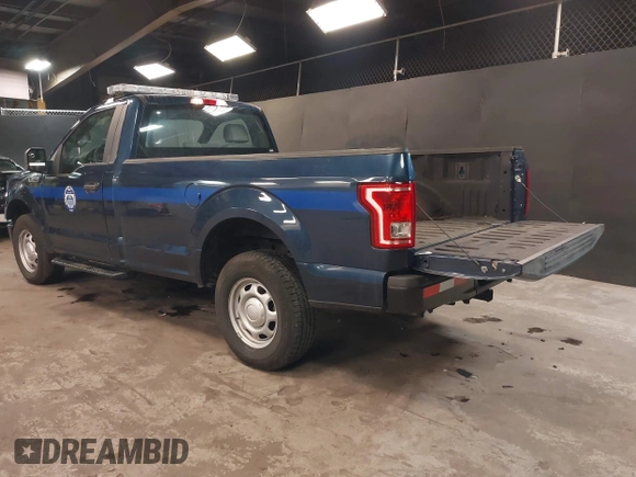 2017 Ford F-150 XL z VIN 1FTMF1E83HKD76762, wystawiony jako IAAI lot #41445214 z przebiegiem 35 101 mil mil oraz . Historia ofert i sprzedaży dostępna na DreamBid. Obrazek 3.
