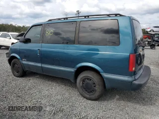 2000 Chevrolet Astro with VIN 1GNDM19W1YB143971, listed as a Copart auction lot 77984874 with 278,301 mi miles and Salvage Title. Bid and sale history available at carsss.com. Image 2.