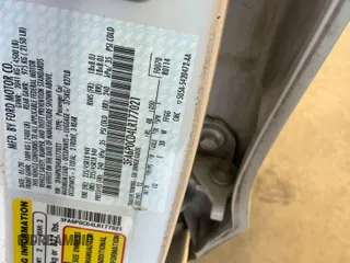 2020 Ford Fusion SEL z VIN 3FA6P0CD4LR177021, wystawiony jako IAAI lot #42743422 z przebiegiem 81 131 mil mil oraz . Historia ofert i sprzedaży dostępna na DreamBid. Obrazek 28.