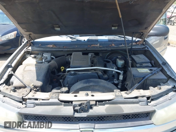 2003 Chevrolet TrailBlazer EXT LT with VIN 1GNES16S736233526, listed as a IAAI auction lot 42193747 with 197,471 mi miles. Bid and sale history available at carsss.com. Image 10.