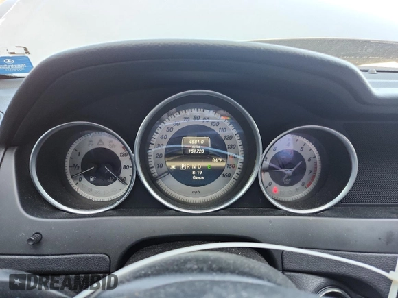 2013 Mercedes-Benz C 250 Sport z VIN WDDGF4HB6DA800964, wystawiony jako Copart lot #61640375 z przebiegiem 151 720 mil mil oraz Nie do naprawy • Non repairable. Historia ofert i sprzedaży dostępna na DreamBid. Obrazek 9.