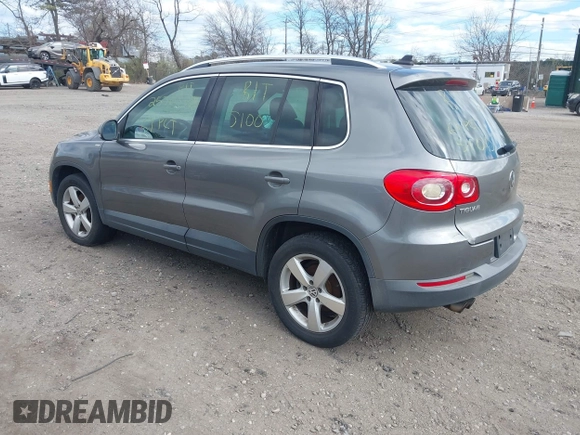 2010 Volkswagen Tiguan SEL with VIN WVGAV7AX3AW529317, listed as a IAAI auction lot 42059046 with Not provided miles and . Bid and sale history available at DreamBid. Image 3.