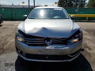 2013 Volkswagen Passat S z VIN 1VWAP7A31DC061392, wystawiony jako Copart lot #60318015 z przebiegiem 102 563 mil mil oraz Szkoda całkowita • Salvage title. Historia ofert i sprzedaży dostępna na DreamBid. Obrazek 5.