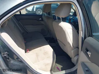 2010 Ford Fusion Hybrid with VIN 3FADP0L32AR371980, listed as a IAAI auction lot 42020330 with 272,984 mi miles. Bid and sale history available at carsss.com. Image 8.