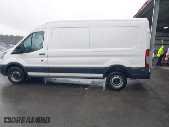 2018 Ford Transit with VIN 1FTBW2CMXJKA90555, listed as a IAAI auction lot 41539215 with 87,913 mi miles and . Bid and sale history available at DreamBid. Image 14.