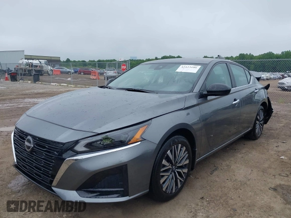 2024 Nissan Altima SV with VIN 1N4BL4DV8RN331363, listed as a IAAI auction lot 42423186 with 12,512 mi miles and . Bid and sale history available at DreamBid. Image 2.
