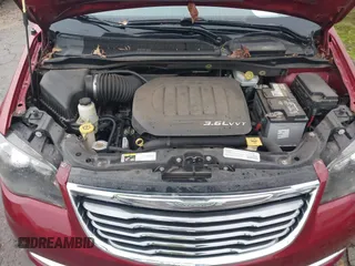 2014 Chrysler Town & Country S with VIN 2C4RC1HG6ER307238, listed as a IAAI auction lot 41852666 with 131,301 mi miles. Bid and sale history available at carsss.com. Image 10.