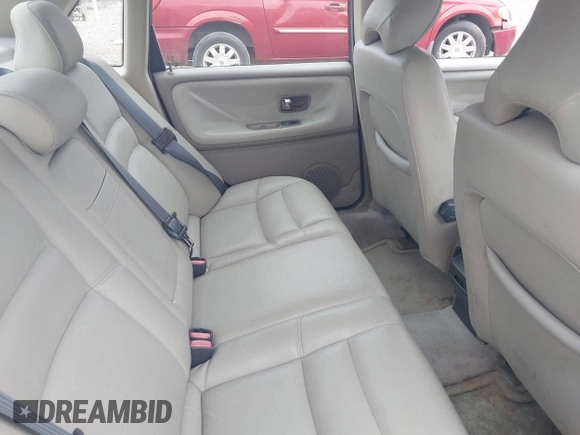 1999 Volvo S70 z VIN YV1LS55AXX1584296, wystawiony jako IAAI lot #41171386 z przebiegiem 163 872 mil mil oraz . Historia ofert i sprzedaży dostępna na DreamBid. Obrazek 8.