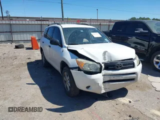 2008 Toyota RAV4 with VIN JTMZD33V086056470, listed as a IAAI auction lot 41831211 with 109,645 mi miles. Bid and sale history available at carsss.com. Image 1.