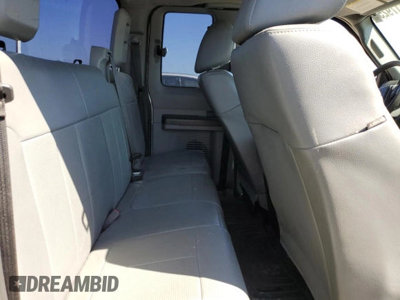 2016 Ford F-250 XLT z VIN 1FT7X2BT3GEC15494, wystawiony jako Copart lot #55179255 z przebiegiem 178 515 mil mil oraz Czysty tytuł • Clean title. Historia ofert i sprzedaży dostępna na DreamBid. Obrazek 10.
