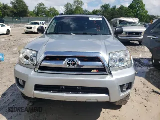 2006 Toyota 4Runner SR5 z VIN JTEBU14R560082176, wystawiony jako Copart lot #56339665 z przebiegiem 235 666 mil mil oraz Szkoda całkowita • Salvage title. Historia ofert i sprzedaży dostępna na DreamBid. Obrazek 5.