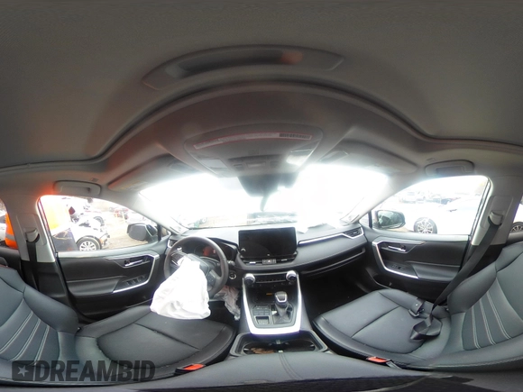2024 Toyota RAV4 XLE Premium z VIN 2T3A1RFVXRC416172, wystawiony jako IAAI lot #41095757 z przebiegiem 13 208 mil mil oraz . Historia ofert i sprzedaży dostępna na DreamBid. Obrazek 19.
