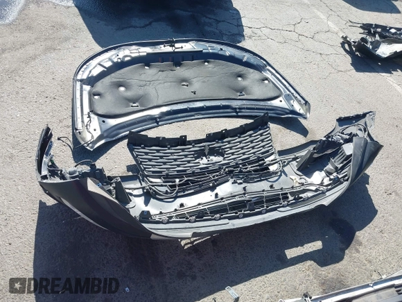 2018 Ford Explorer Platinum with VIN 1FM5K8HT0JGB32399, listed as a IAAI auction lot 42499905 with 51,345 mi miles and . Bid and sale history available at DreamBid. Image 18.