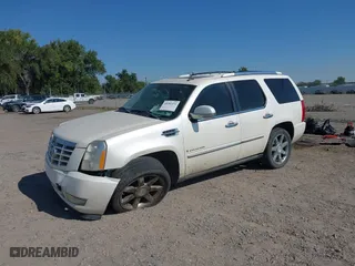2008 Cadillac Escalade with VIN 1GYFK63878R110165, listed as a IAAI auction lot 40283451 with 241,736 mi miles. Bid and sale history available at carsss.com. Image 17.