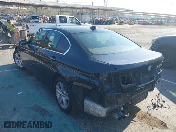 2013 BMW 5 Series 528i with VIN WBAXG5C58DD232579, listed as a IAAI auction lot 42137337 with 84,717 mi miles and . Bid and sale history available at DreamBid. Image 3.