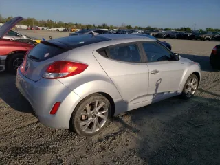 2017 Hyundai Veloster with VIN KMHTC6AD4HU315098, listed as a Copart auction lot 48684603 with 20,355 mi miles. Bid and sale history available at carsss.com. Image 3.
